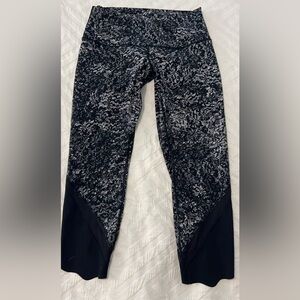 Lululemon leggings size 10